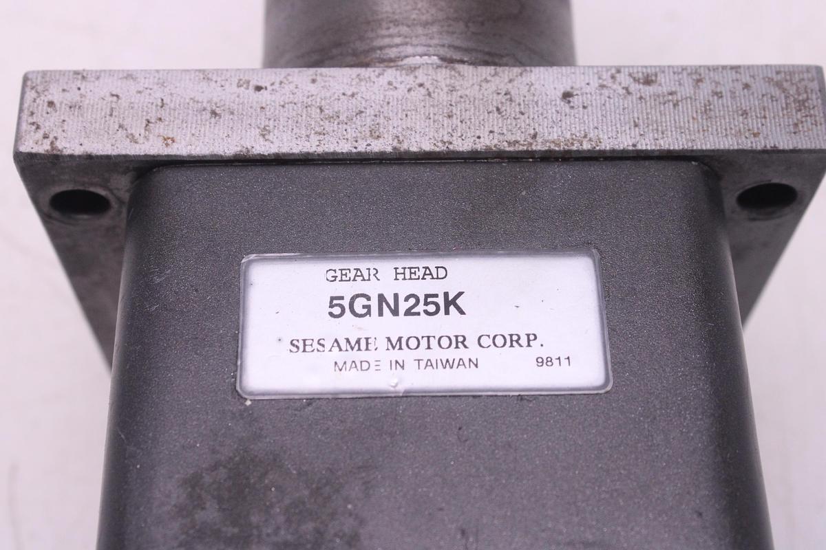 Usado Motor Sesame 5RK40GN-A + Cabezal 5GN25K