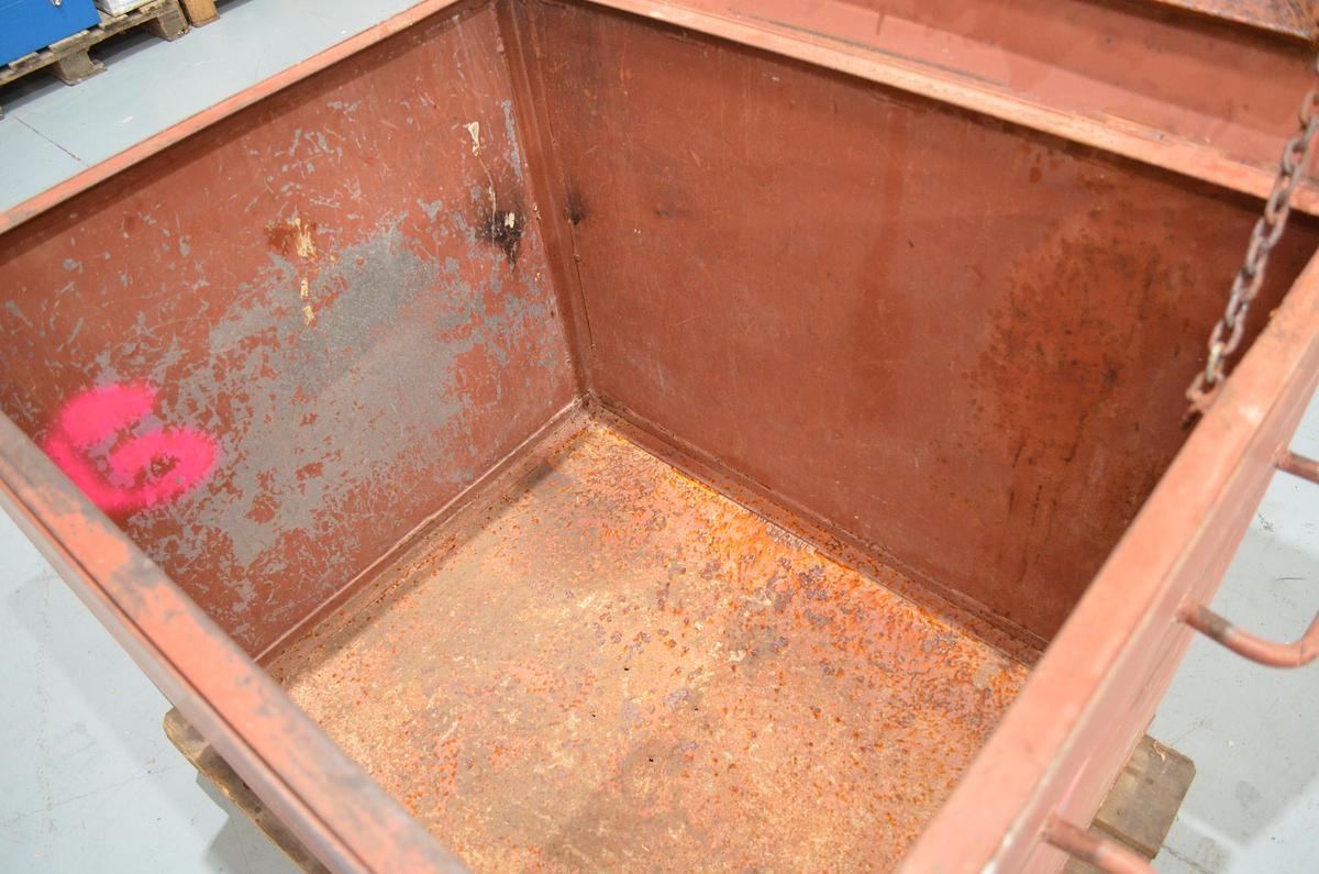 Usado Arcón metálico 1000x800x810mm rojo