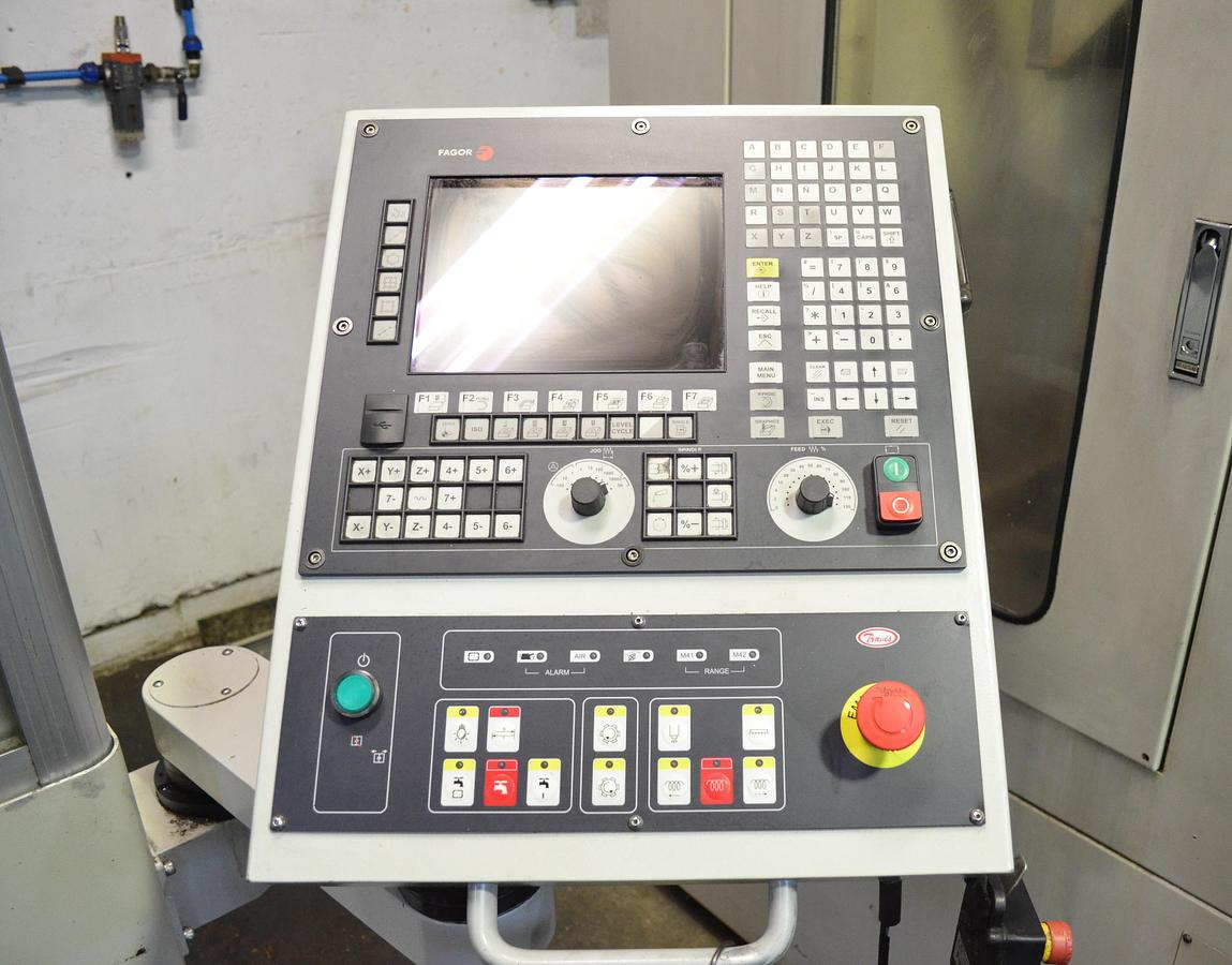 Usado Fresadora cnc bancada Travis MM-4 2017 cnc Fagor 8055i