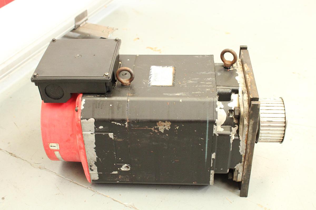 Usado Motor Husillo FANUC A06B‑0826‑B102#3000