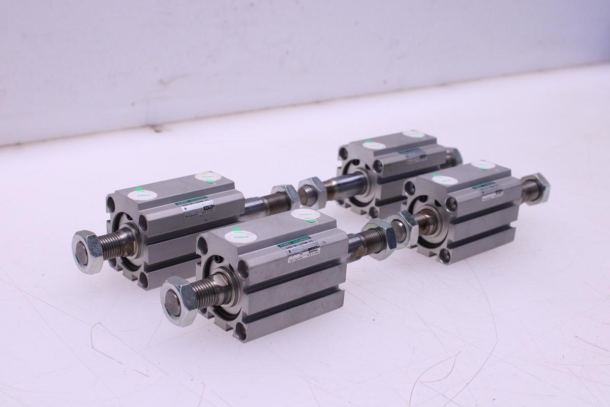 Usado Cilindro Neumático CKD SSD-DL-32GN-25-N