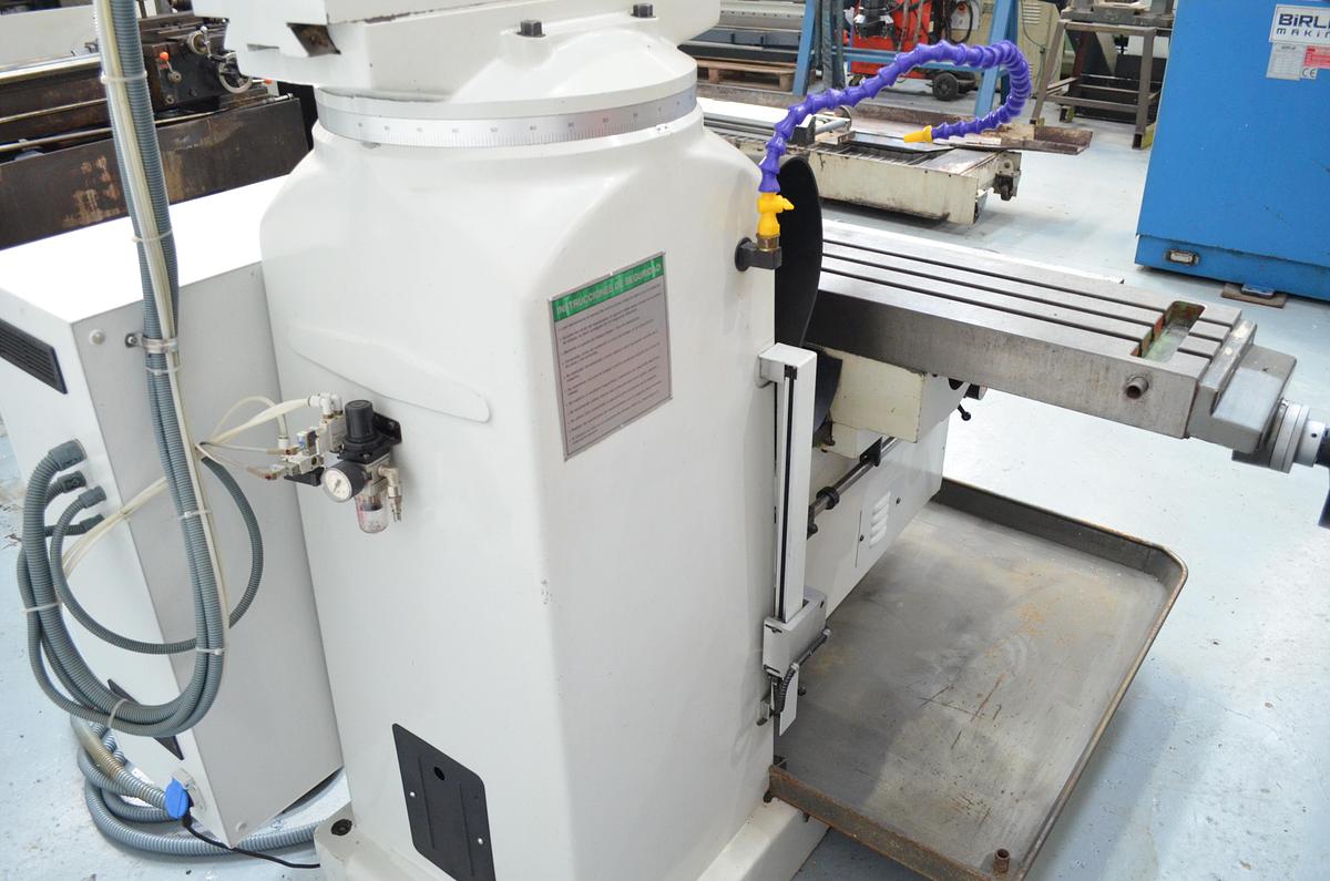 Usado Fresadora torreta LAGUN FTV-4 SP