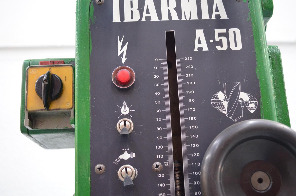 Usado Taladro columna Ibarmia A-50 222-A