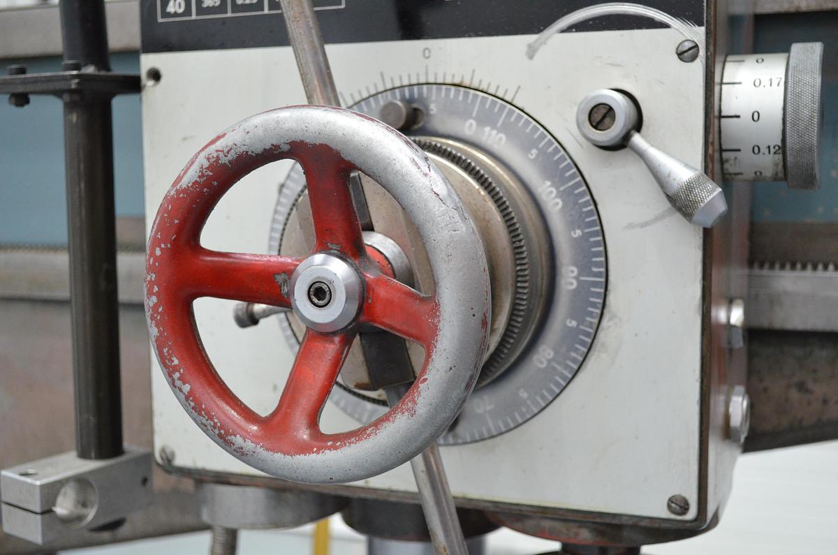 Usado Taladro radial Foradia GH 50-1000