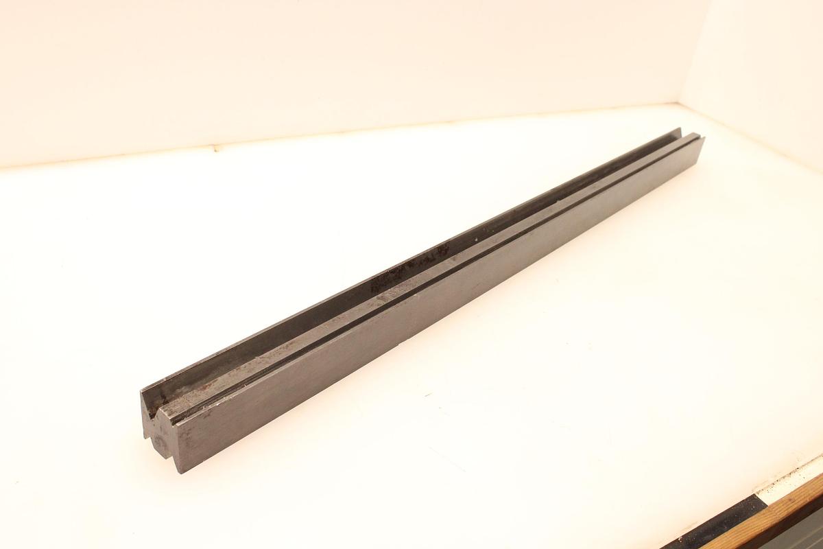 Usado Matriz de 4 V's - 1020mm