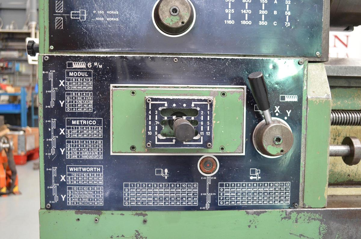 Usado Torno Pinacho L1-225  1650mm e.p. verde