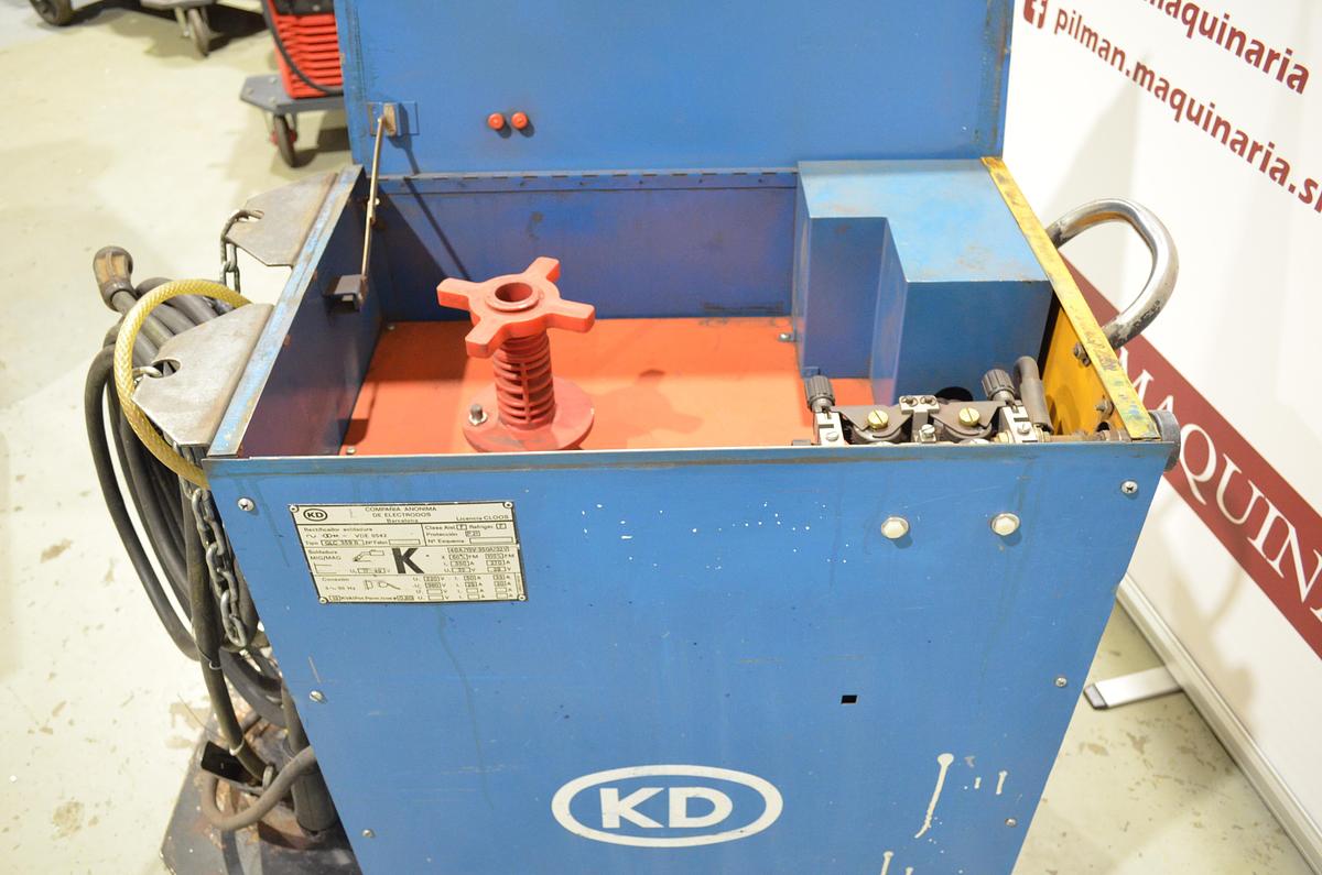 Usado Maquina soldar hilo KD GLC 359 B