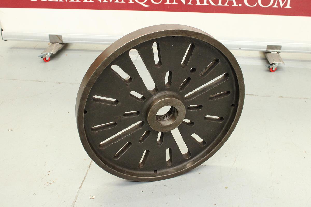 Usado Plato Plano para Torno 530 mm