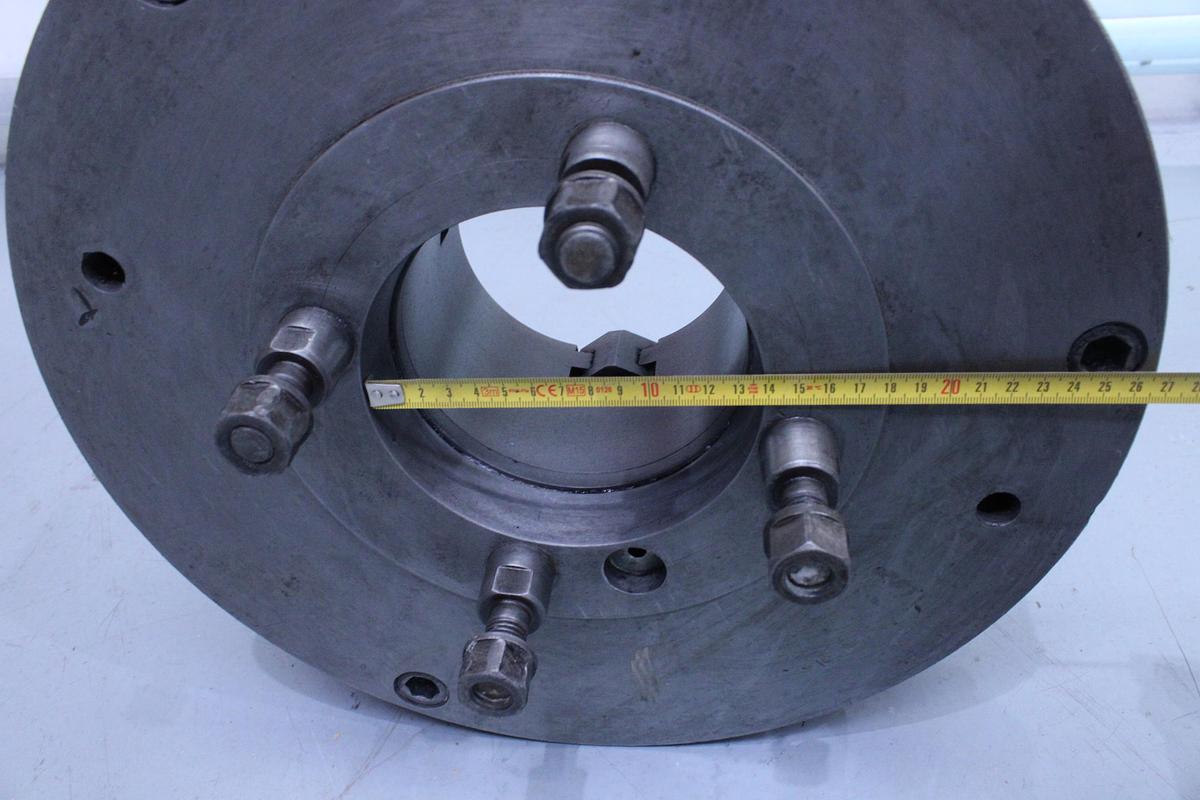 Usado Plato 3 Garras para torno 400 mm + Juego de 3 Garras