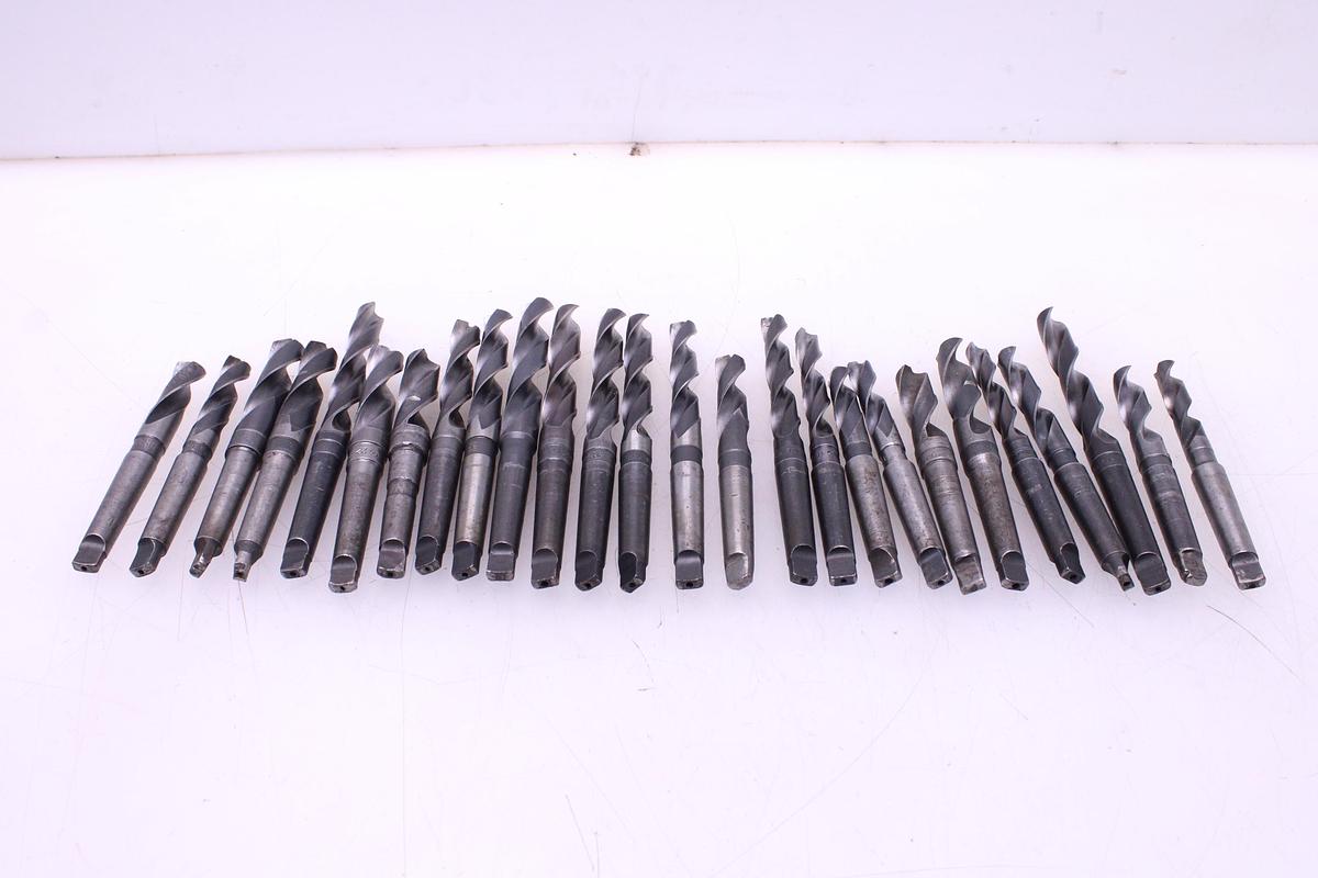 Usado Juego Brocas Metal 15 a 22,50 mm Mango Cónico Morse MT2 - 26 Unidades