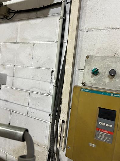 Usado Línea pintura en polvo con cabina y horno secado