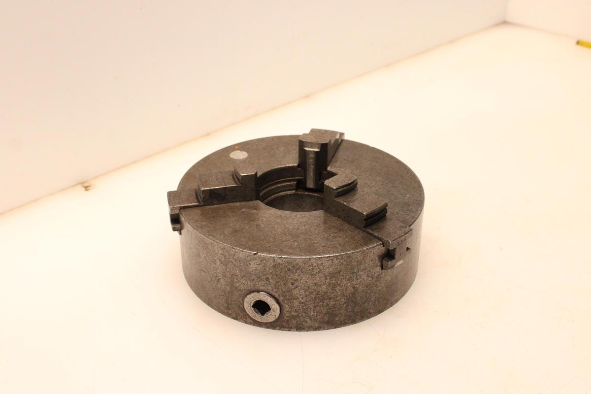 Usado Plato de 3 Garras TdeG 250 mm