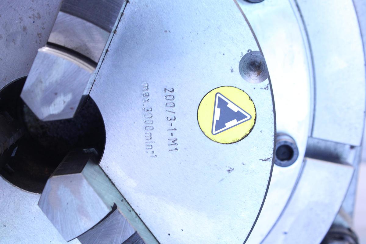 Usado Divisor Plano Mecatecnica con Plato 3 Garras TOS + Punto Divisor