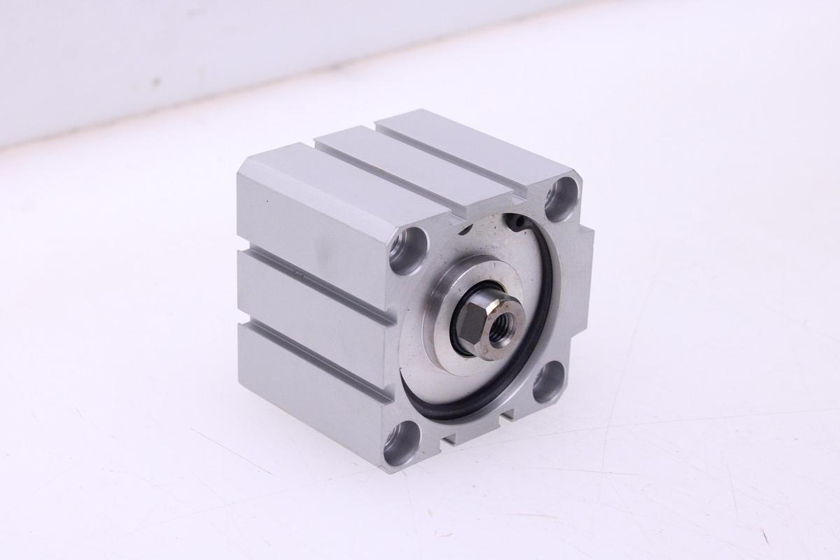 Usado Cilindro Neumático CKD SSD-L-63GN-20