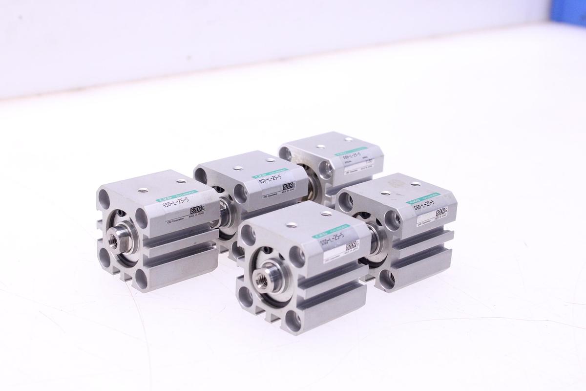 Usado Cilindro Neumático CKD SSD-L-25-5