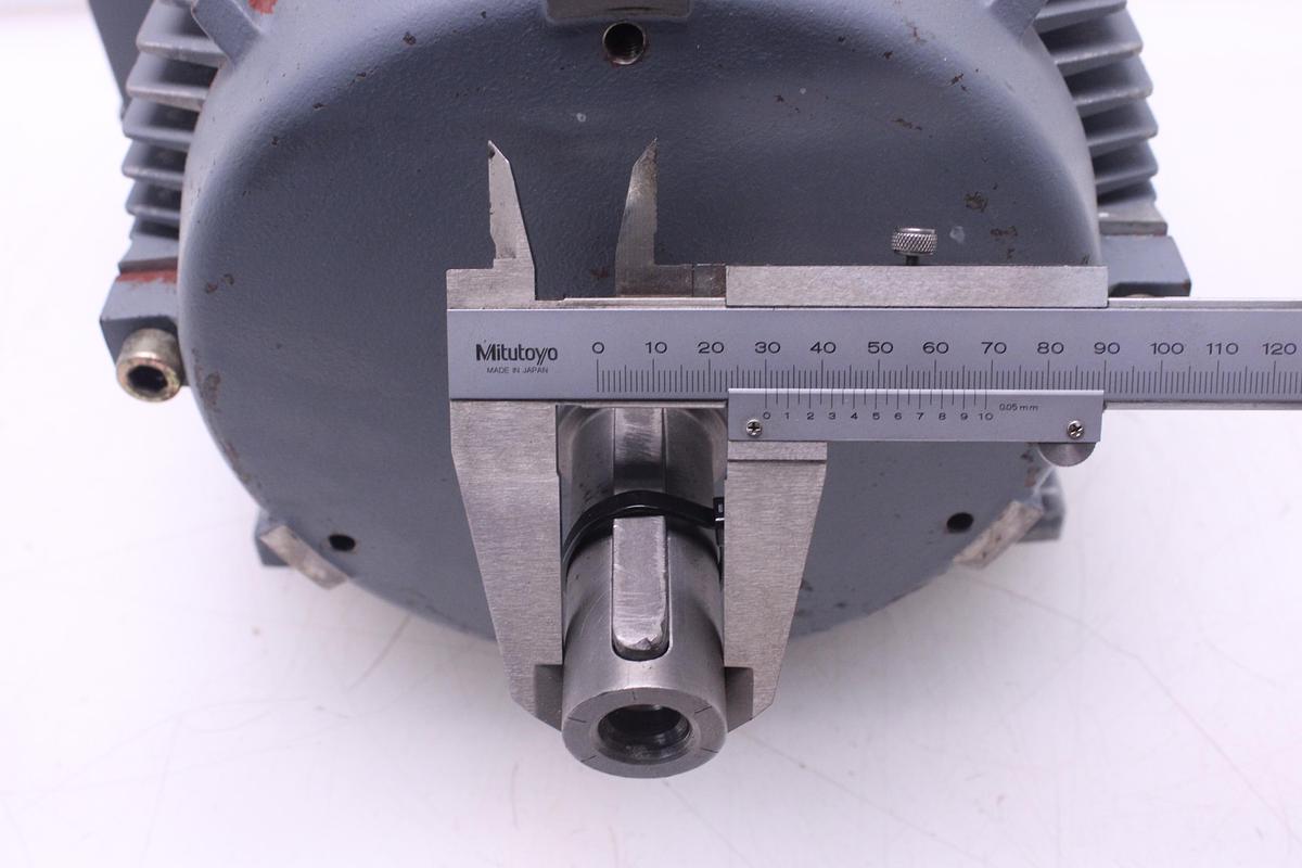 Usado Motor Trifasico AEG AM 132 MR 8/4