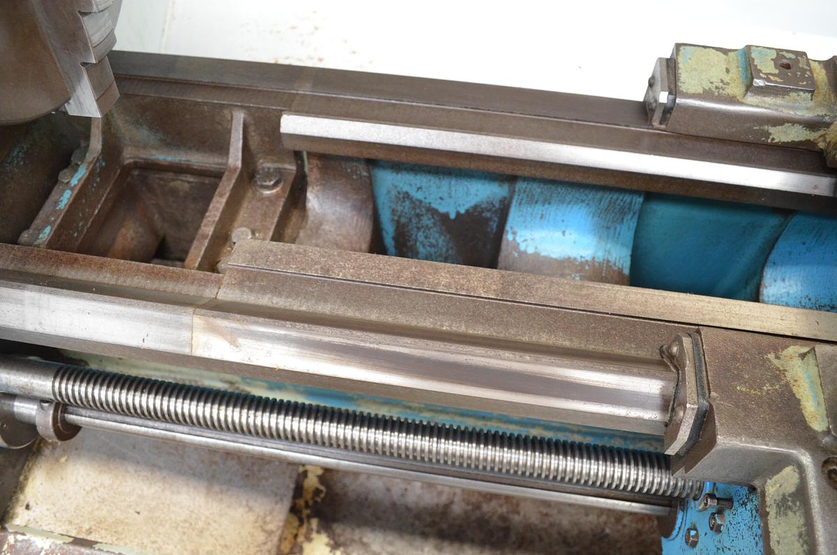 Usado Torno Pinacho S90-225 de 1650mm e.p. 98