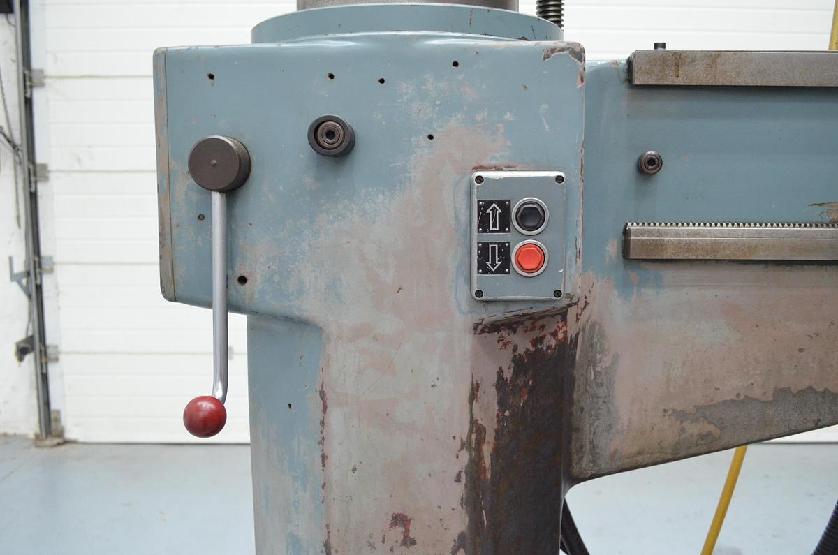 Usado Taladro radial Foradia GH 50-1000