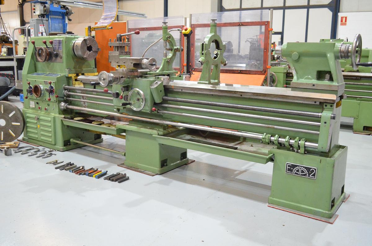 Usado Torno AP E-2 de 2.200mm e.p. con CE