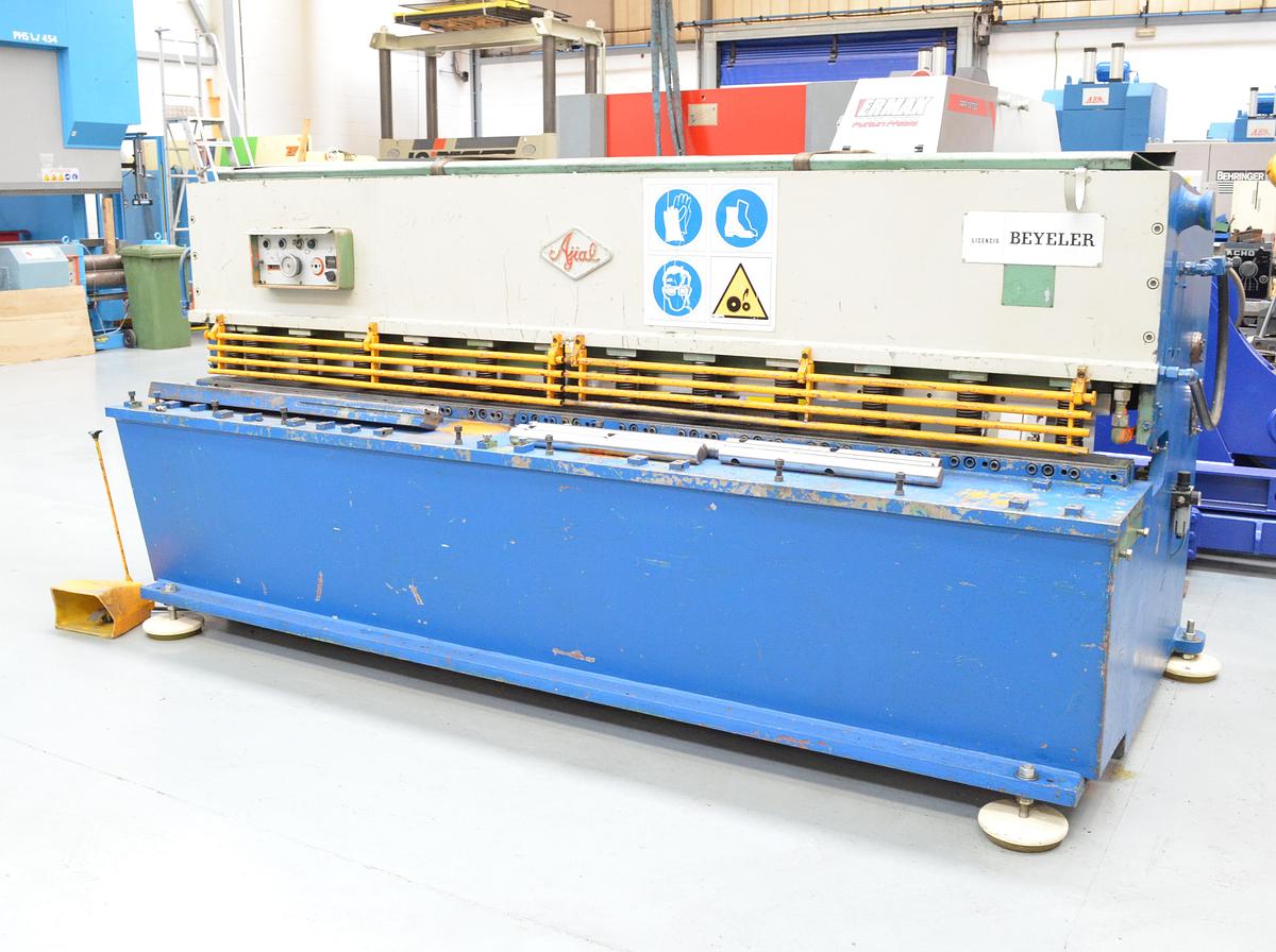 Usado Cizalla hidraulica pendular Ajial 3100x6mm