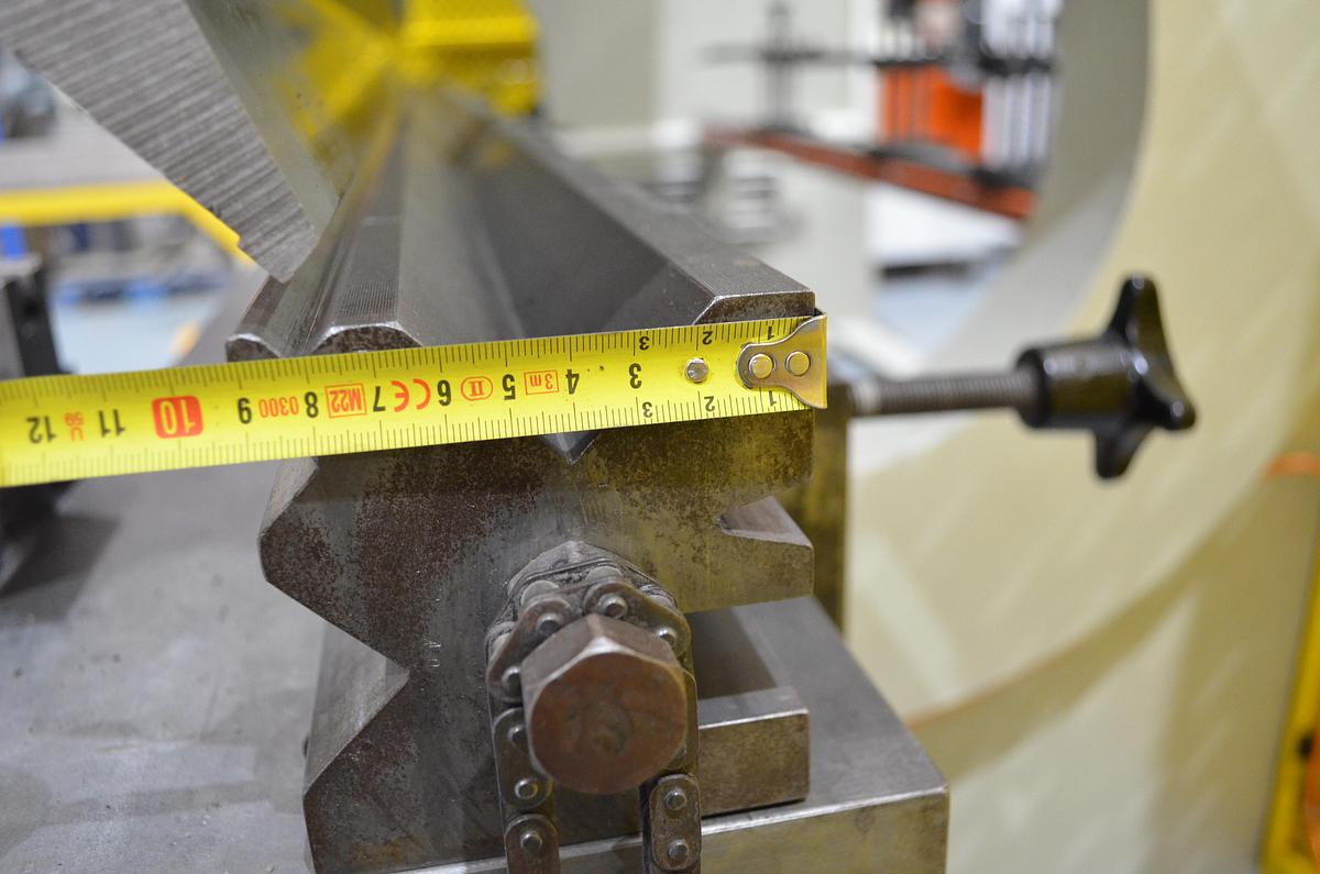 Usado Plegadora hidráulica Hidrogarne AP 4100x120tn