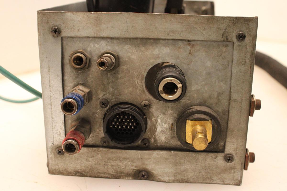 Usado Devanadera hilo Kuka 4 rodillos con antorcha Binzel