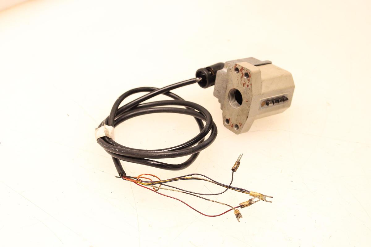 Usado Final de Carrera OMRON 4 SB 01D4-1 NTC