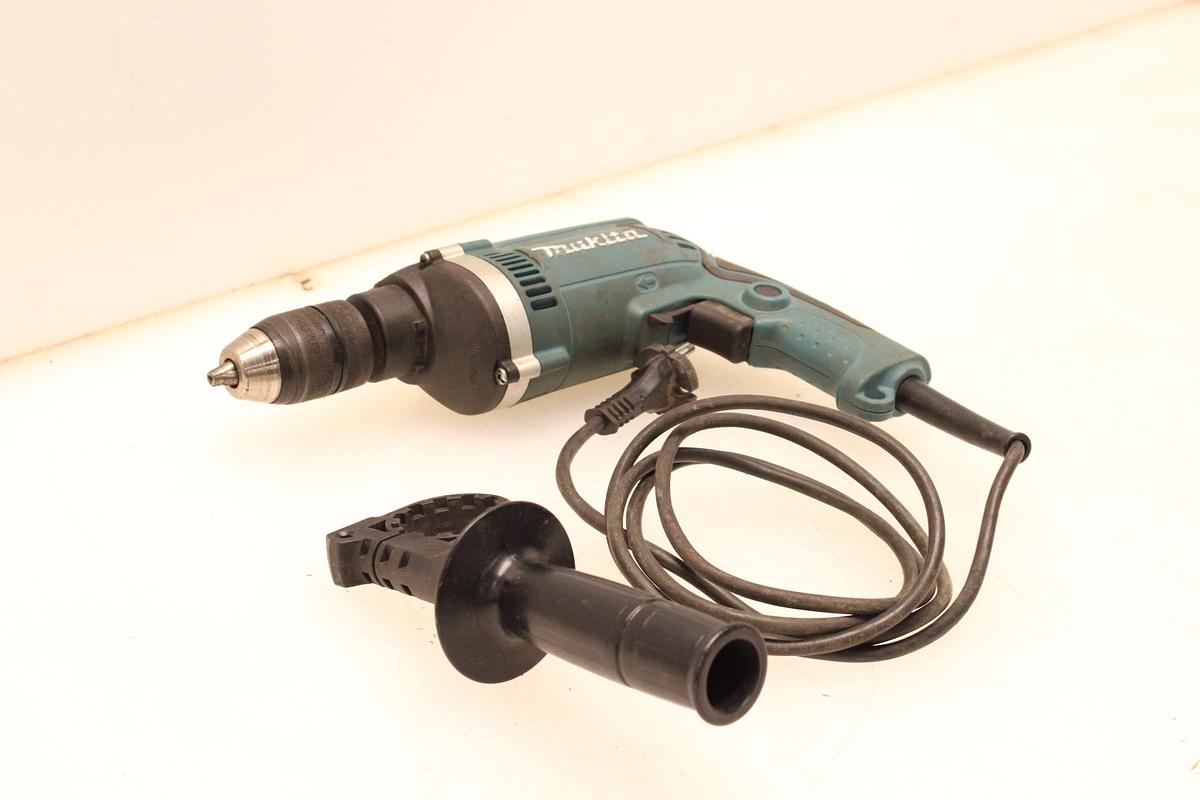 Usado Taladro Percutor MAKITA HP1631