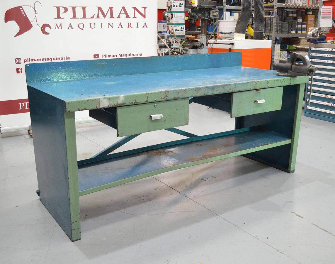 Usado Banco trabajo azul 2000mm con tornillo Forjado