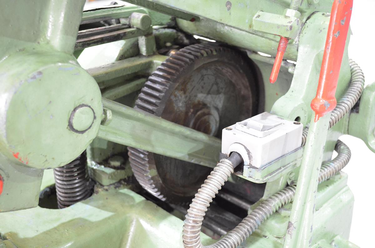 Usado Sierra alternativa UNIZ 18 pulgadas II