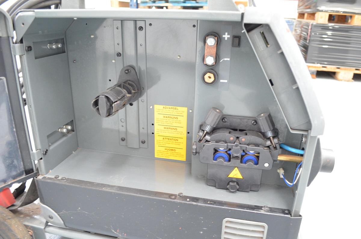 Usado Maquina soldar hilo Wurth MIG-MAG 300