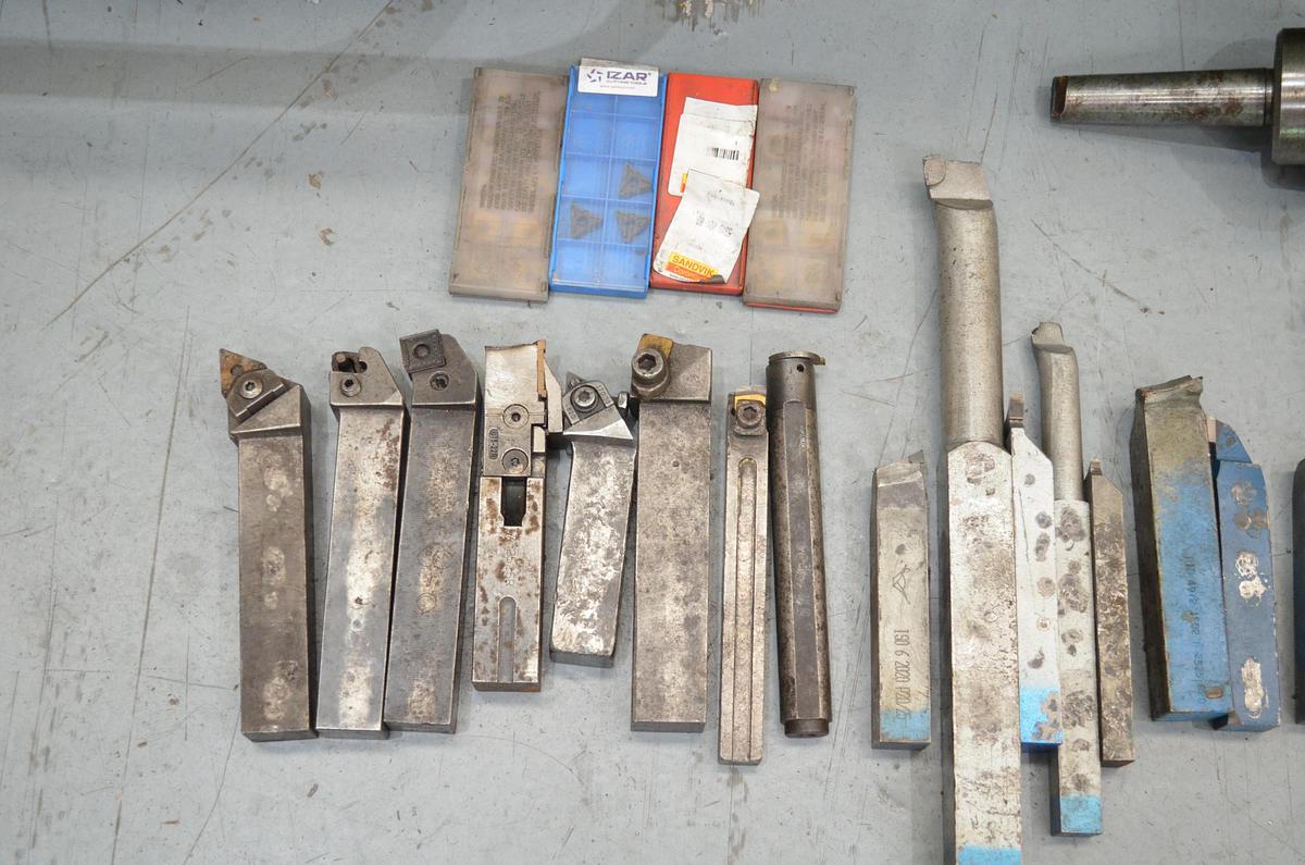 Usado Torno Pinacho L1-225  1650mm e.p. verde