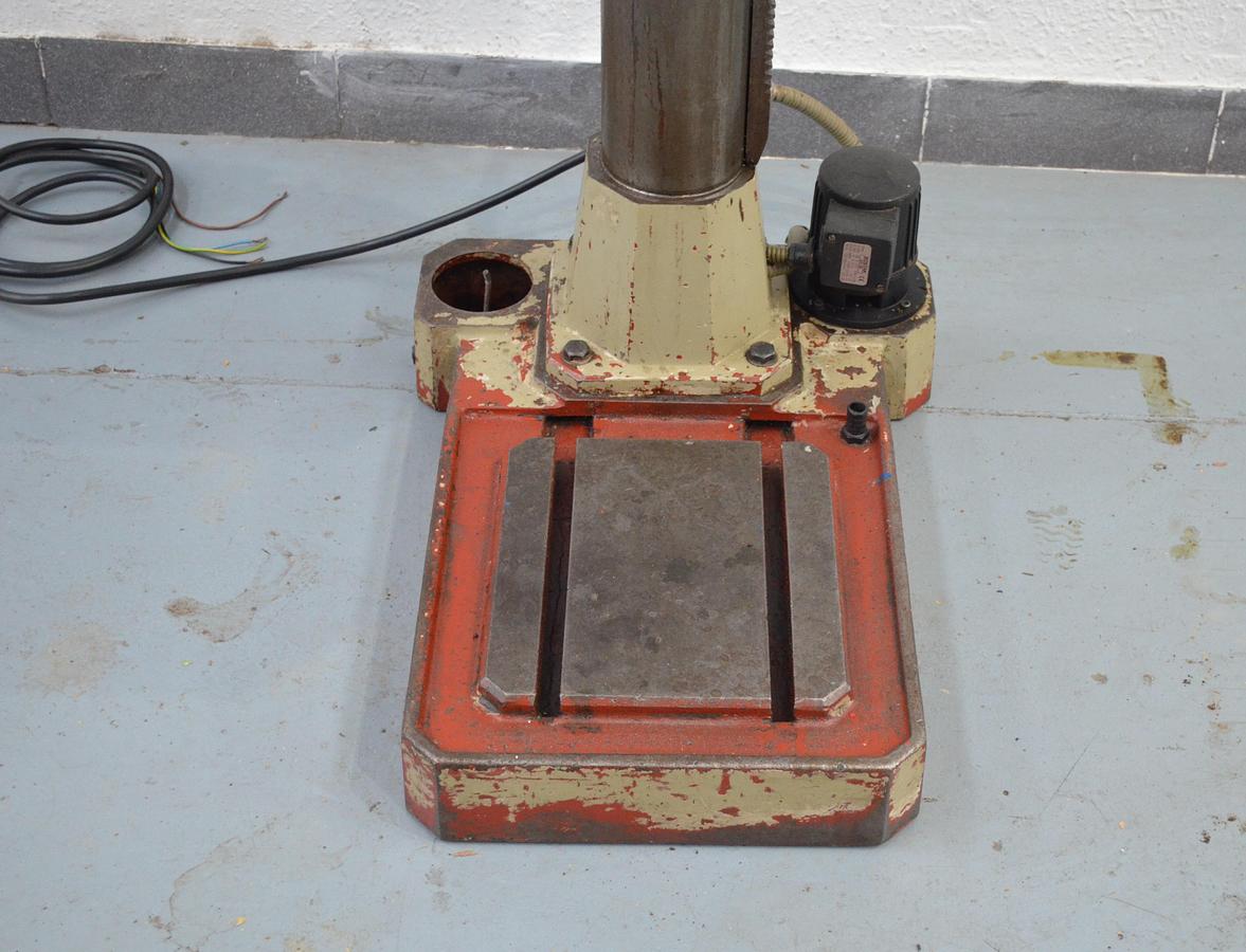 Usado Taladro columna Erlo TSAR-32 Año 96