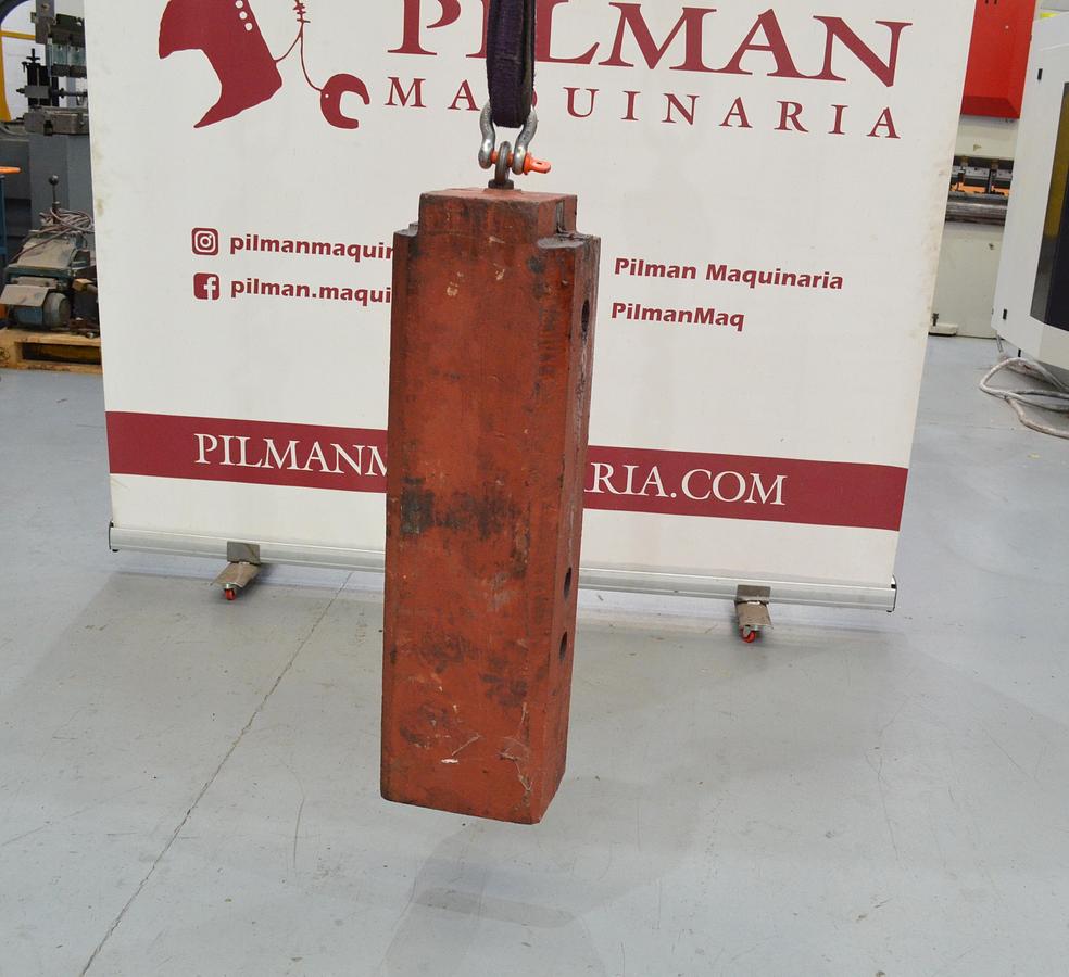 Usado Contrapeso 240x240x900mm  - 330kg