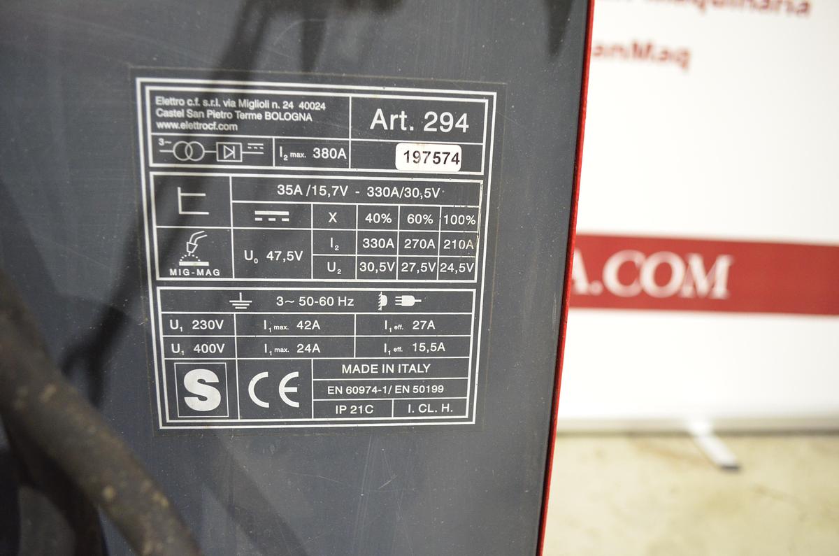 Usado Maquina soldar hilo sinergica Elettro Synergic MIG 415