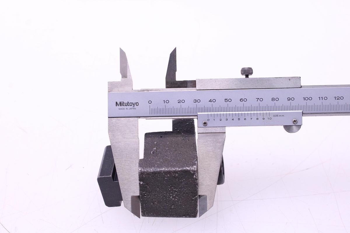 Usado Garras de Sujeción Ranura en T 18mm - 2 Unidades