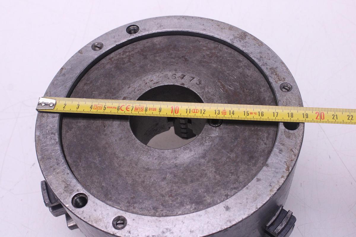 Usado Plato para Torno 190 mm con base metalica