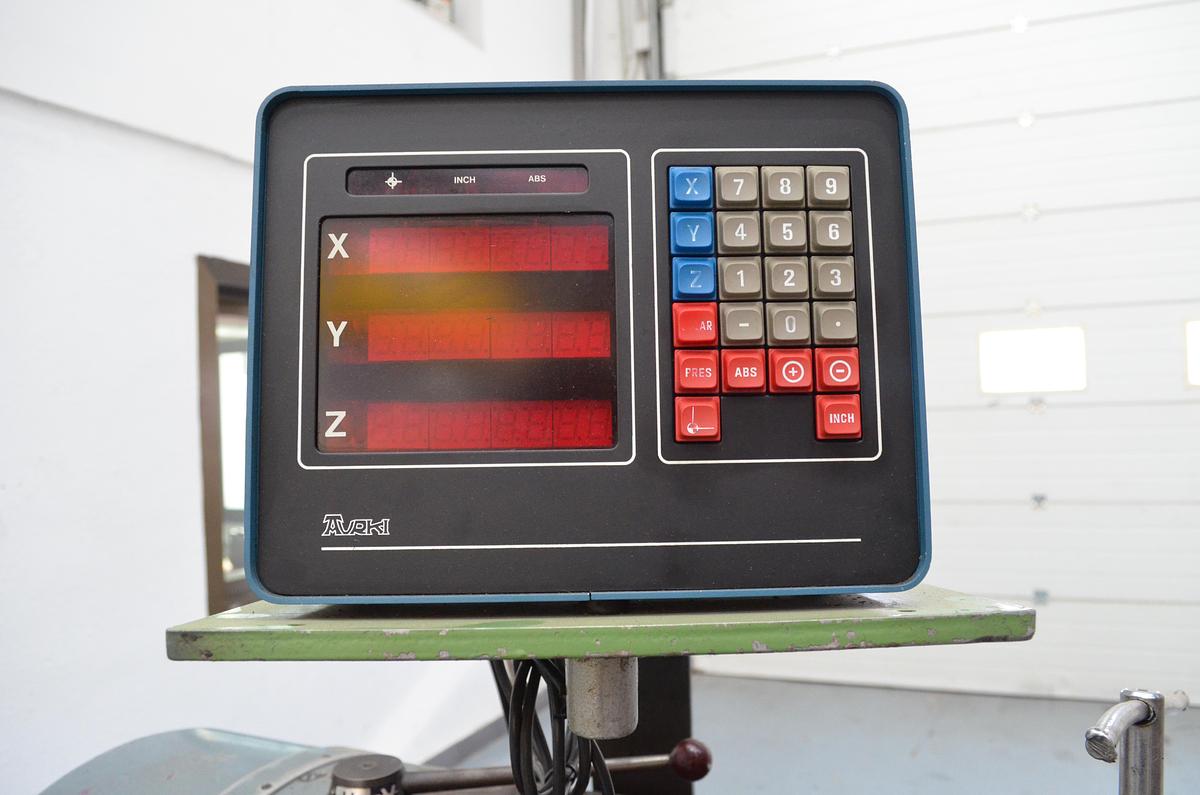 Usado Torno Amutio HB 575 - 1.000mm e.p