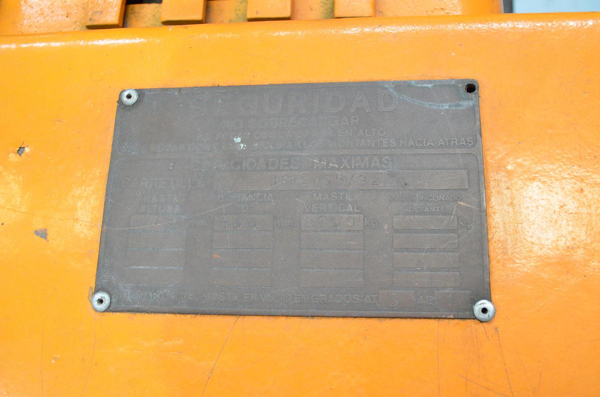 Usado Carretilla electrica FENWICK 1200kg JEP-105