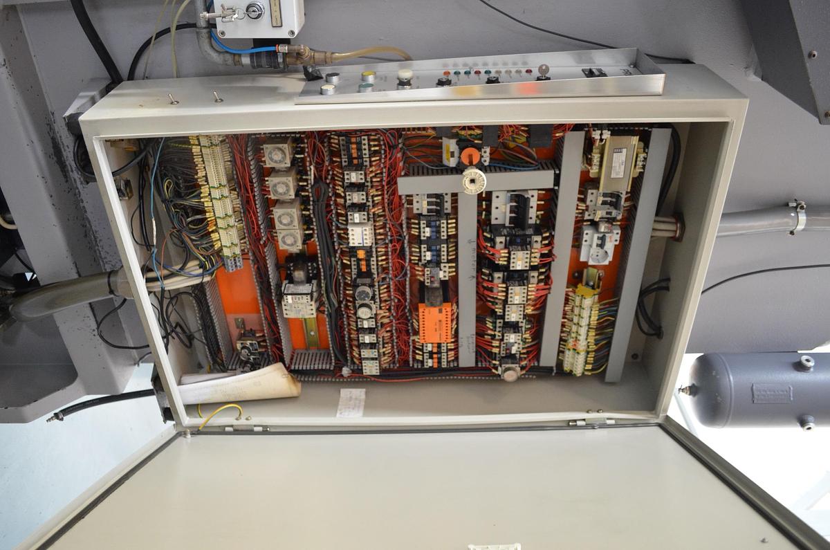 Usado Prensa excentrica PRESSIX 130CNR6 con tope