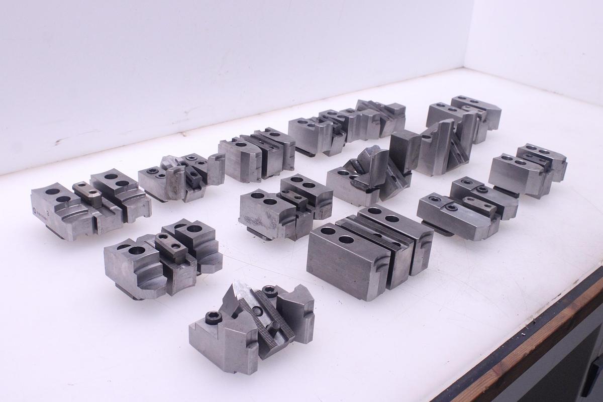 Usado Lote 14 Juegos de 3 Garras para Plato de Torno