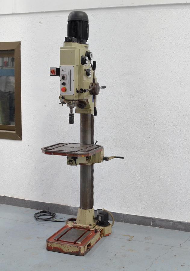 Usado Taladro columna Erlo TSAR-32 Año 96