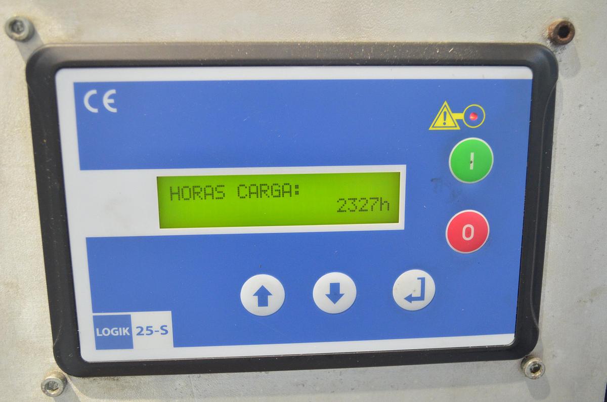 Usado Compresor tornillo Atlas Copco GA10 con secador aire KLUG