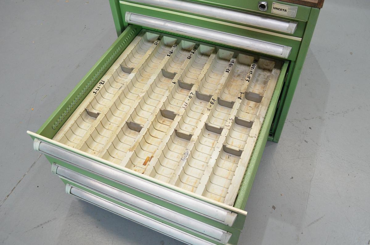 Usado Armario metalico cajones UNCETA 600x640x590(h)mm