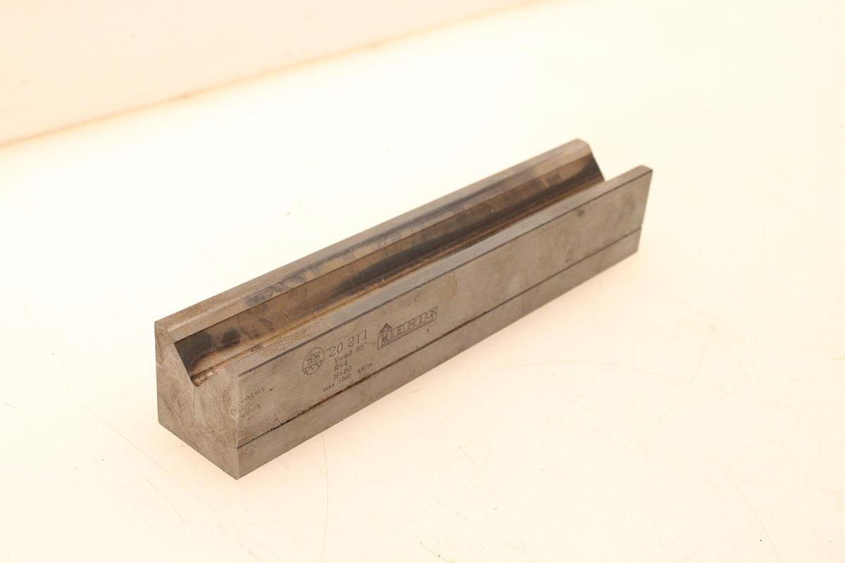 Usado Matriz Promecam MECOS 20.211 V40 85º 415mm