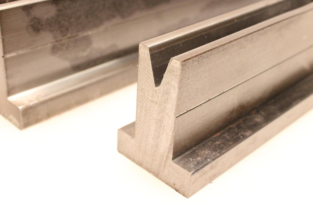 Usado Juego Matrices en "T" 35º V16 - 6 Tramos