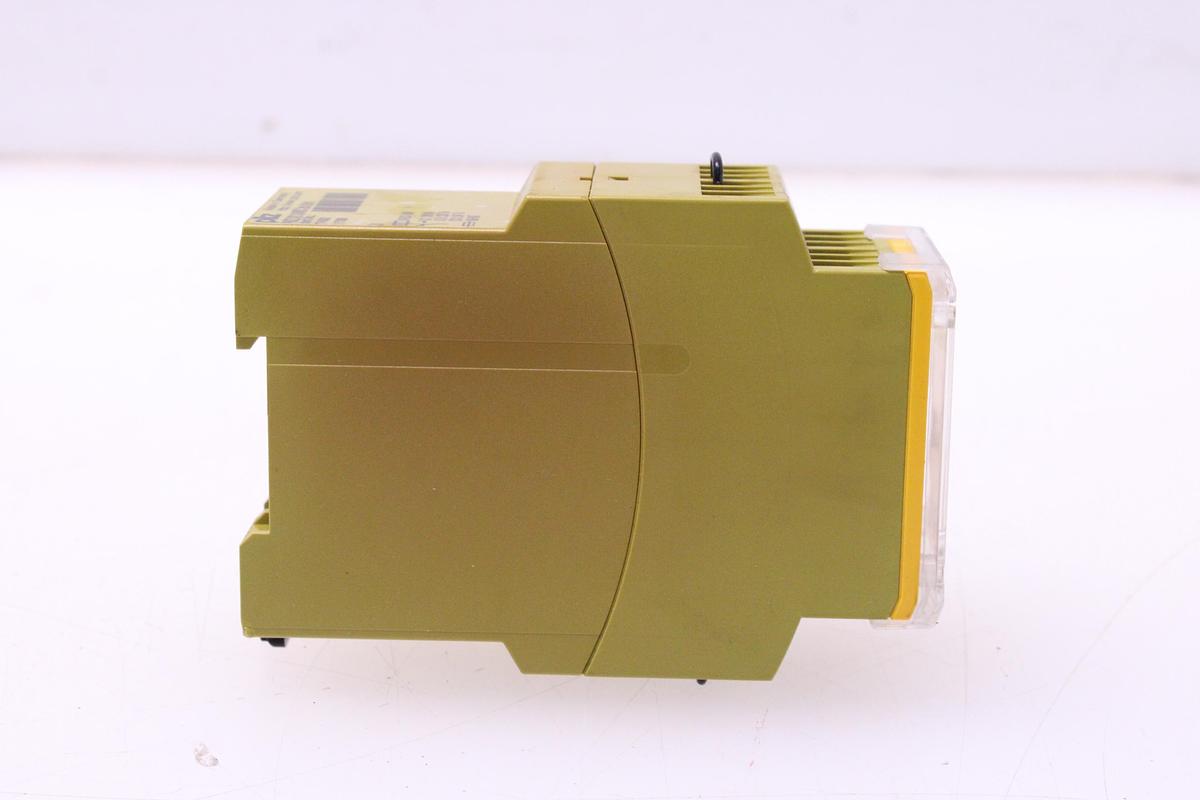 Usado Rele de Seguridad PILZ PNOZ XV2 3/24VDC 2n/o 2n/ot 774502