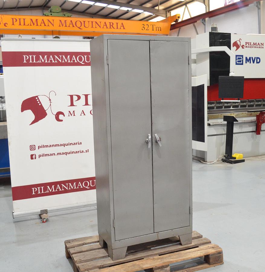 Usado Armario metálico para taller 750x380x1770mm