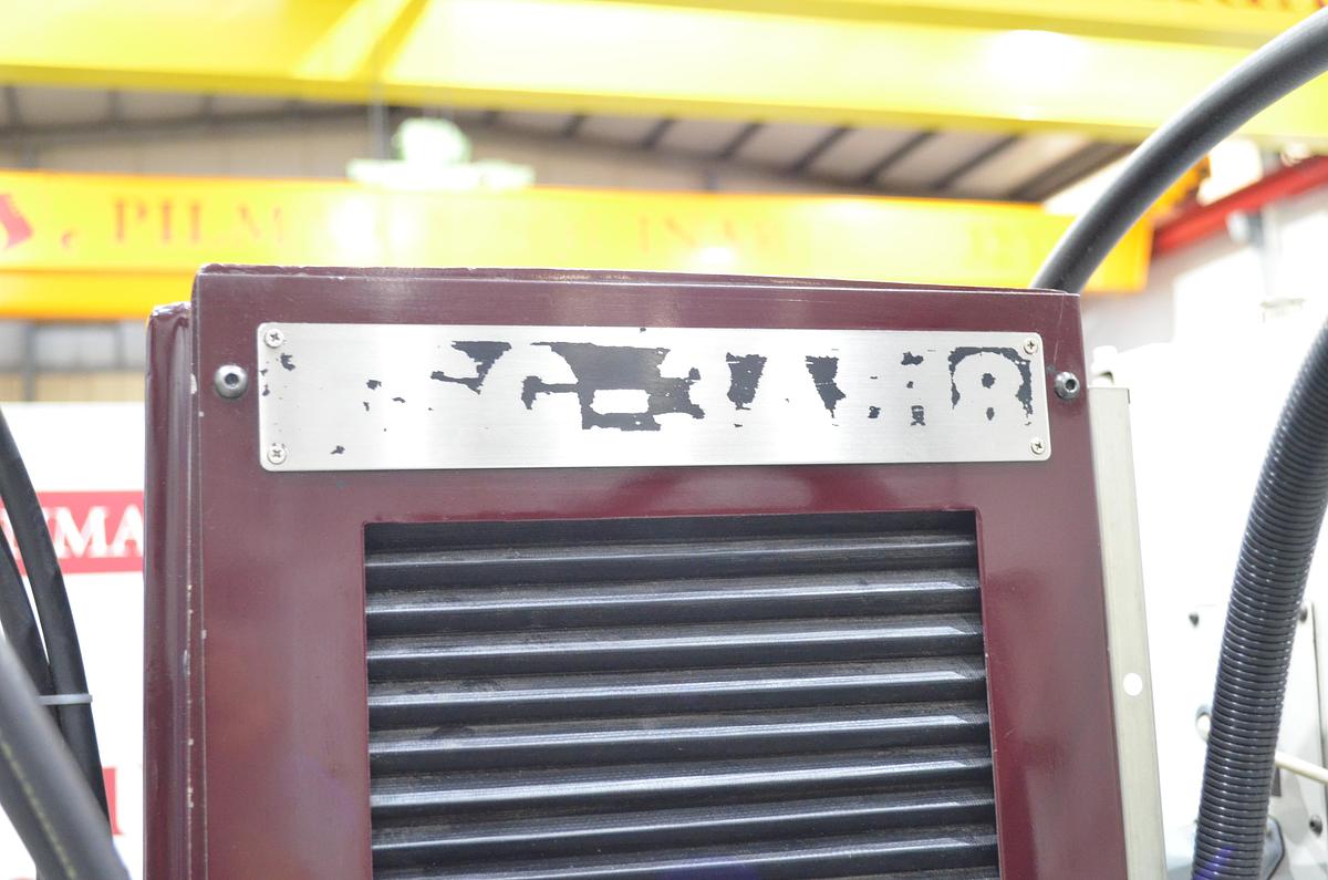 Usado Rectificadora Chevalier FSG-3A818 Eje z autom