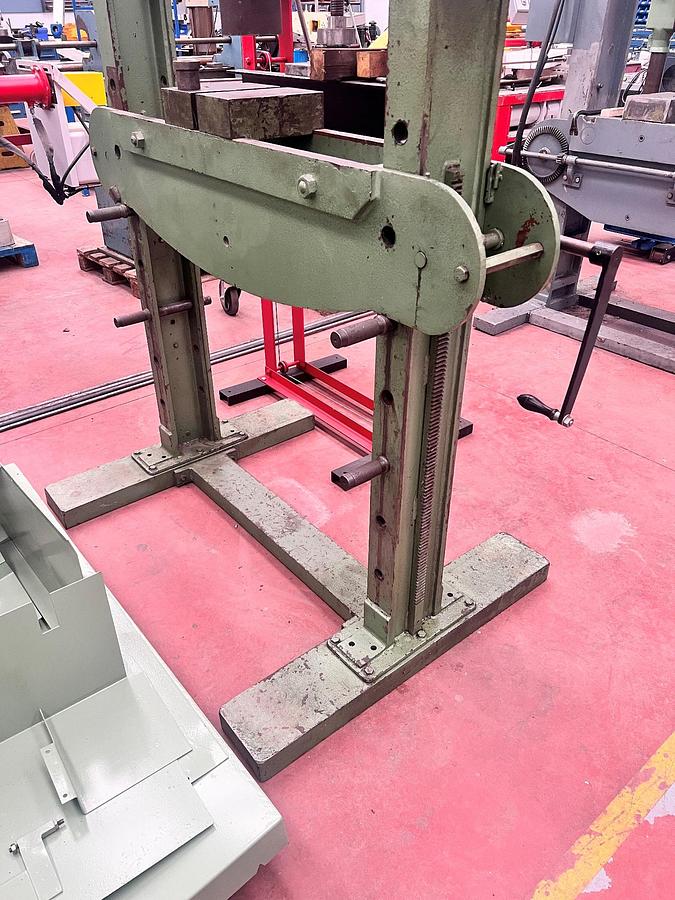 Usado Prensa hidraulica manual CAMP 60tn